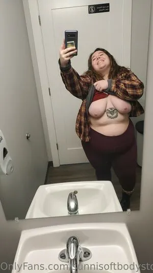 Sunnisoftbodystoner OnlyFans Leaked Free Thumbnail Picture - #puyWooILLH