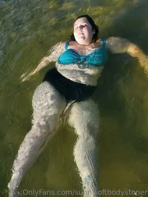 Sunnisoftbodystoner OnlyFans Leaked Free Thumbnail Picture - #xkWC4e33zc