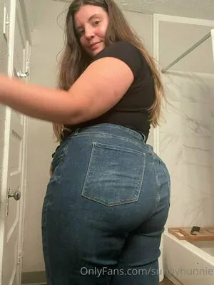 Sunnyhunnie OnlyFans Leaked Free Thumbnail Picture - #OJMronjUFc