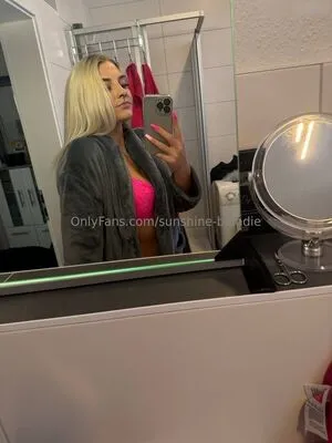 Sunshineblondie OnlyFans Leaked Free Thumbnail Picture - #2sGdmGWlOn