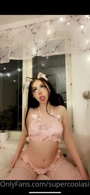 Supercoolasilversara OnlyFans Leaked Free Thumbnail Picture - #e1V7wCfuS6