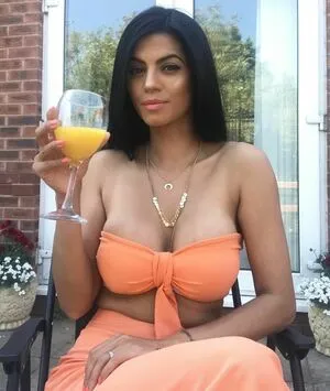 Sureet Kular OnlyFans Leaked Free Thumbnail Picture - #2QojW1RmA8