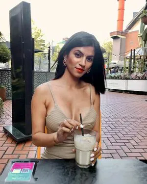 Sureet Kular OnlyFans Leaked Free Thumbnail Picture - #yEdYcABvry