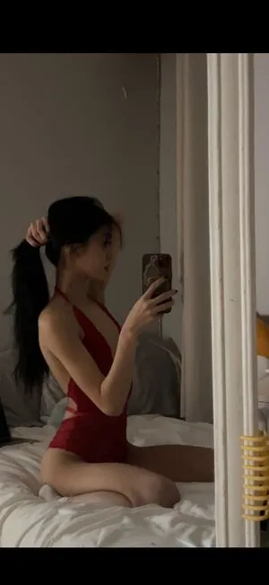 Surelynotsi OnlyFans Leaked Free Thumbnail Picture - #IwnNgde5Tk