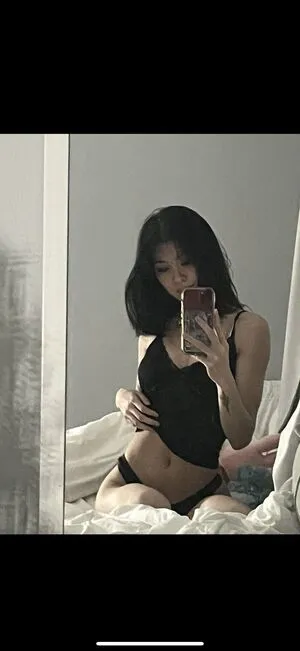 Surelynotsi OnlyFans Leaked Free Thumbnail Picture - #SZmEc5RaIa