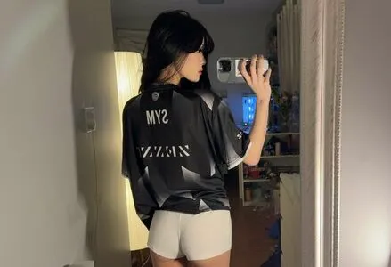 Surelynotsi OnlyFans Leaked Free Thumbnail Picture - #lBDONiss53