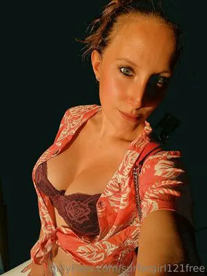 Surfergirl121free OnlyFans Leaked Free Thumbnail Picture - #XjAd93Ynu2