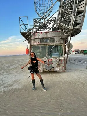 Surfwithclaire OnlyFans Leaked Free Thumbnail Picture - #LYMKmy5t49