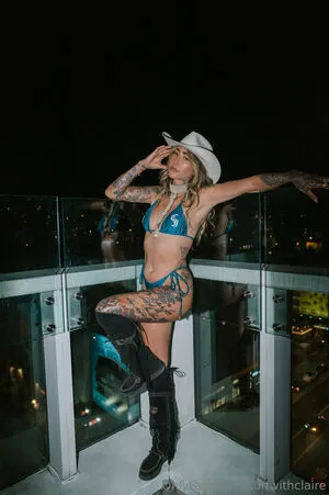 Surfwithclaire OnlyFans Leaked Free Thumbnail Picture - #yzBHWBOIND