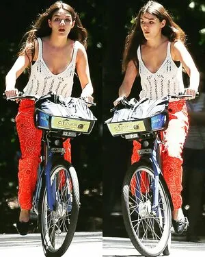 Suri Cruise OnlyFans Leaked Free Thumbnail Picture - #06w8qmTjLi