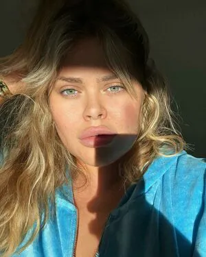 Susannah Elizabeth OnlyFans Leaked Free Thumbnail Picture - #nLW0YUWWHJ