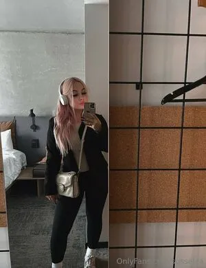 Susselea OnlyFans Leaked Free Thumbnail Picture - #9KlHFgiShX