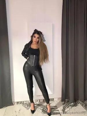 Susykarezolly OnlyFans Leaked Free Thumbnail Picture - #ZCS3gpEIEp