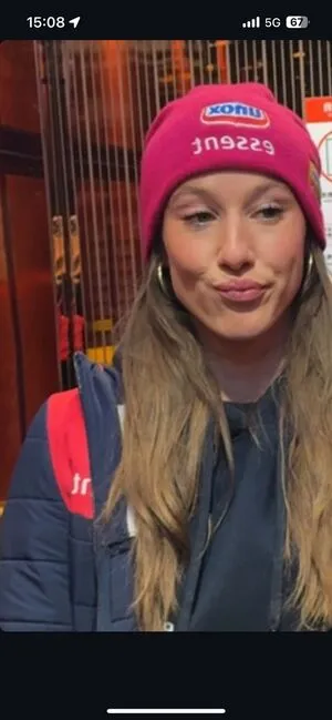 Suzanne Schulting OnlyFans Leaked Free Thumbnail Picture - #7GJcA91kRO