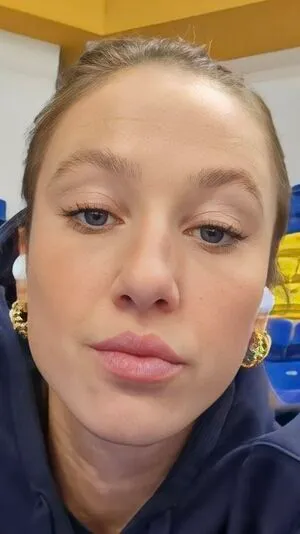 Suzanne Schulting OnlyFans Leaked Free Thumbnail Picture - #AiMitYLD3Y