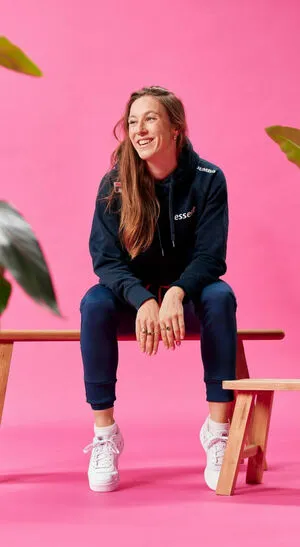Suzanne Schulting OnlyFans Leaked Free Thumbnail Picture - #SuiIkSr1S2