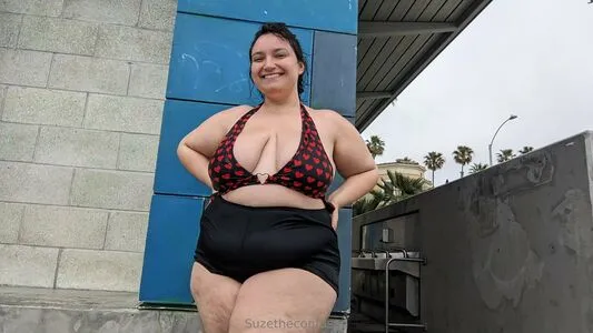 Suzetheconfused OnlyFans Leaked Free Thumbnail Picture - #AkzM6Ctiar