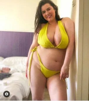 Suzie Mac Big Fat Ride From Scotland OnlyFans Leaked Free Thumbnail Picture - #KZ2TcwfL1y