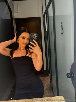 Suzie Sweetpeach OnlyFans Leaked Free Thumbnail Picture - #4WrE2gSwUi