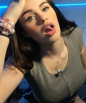 Sw33tface OnlyFans Leaked Free Thumbnail Picture - #sMyoAUIruk