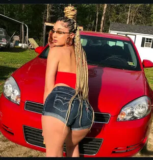 Swaazzzy OnlyFans Leaked Free Thumbnail Picture - #1qAbflHGNm