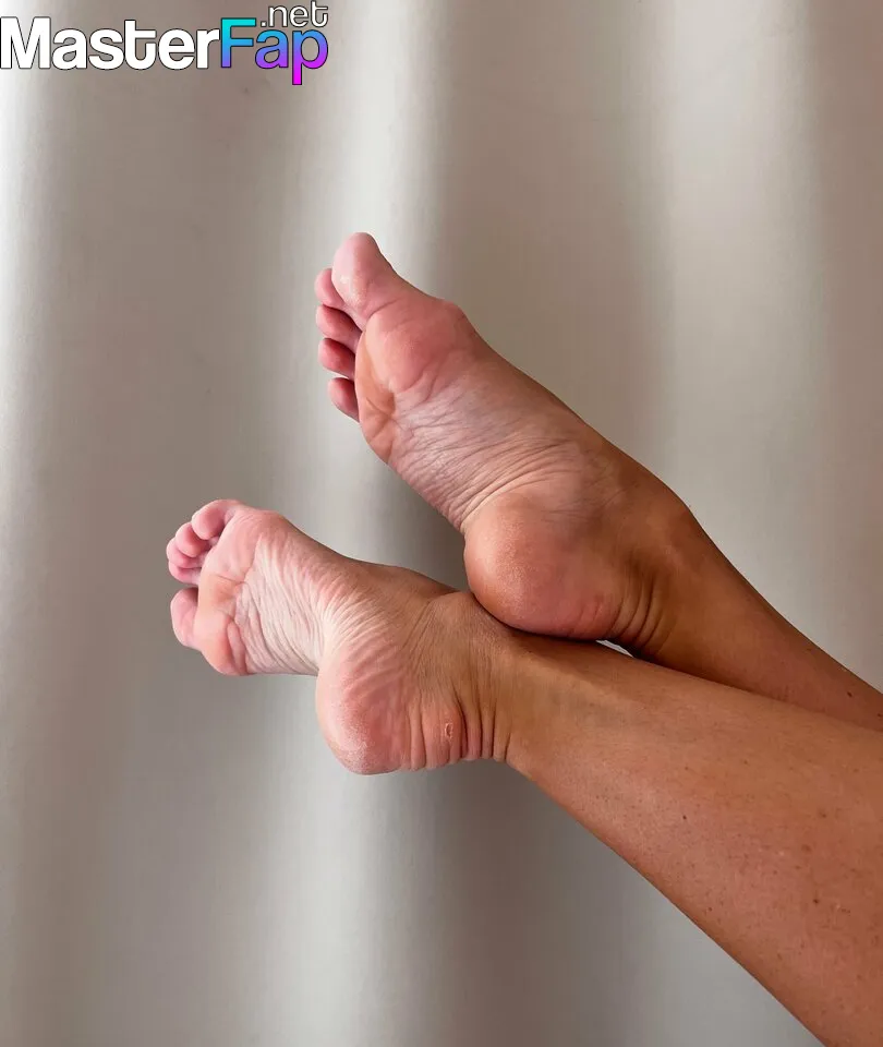 swanfeet