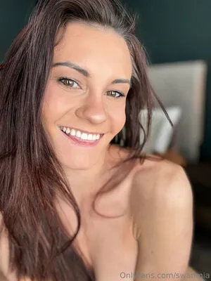 Swanmia OnlyFans Leaked Free Thumbnail Picture - #bFNMwlgviX