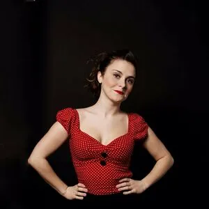 Swann Perisse OnlyFans Leaked Free Thumbnail Picture - #mcRTIDyGFx