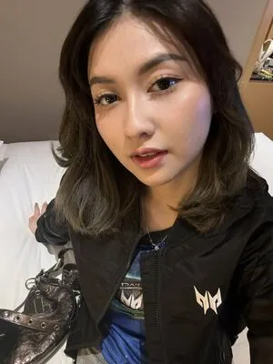 Swansage OnlyFans Leaked Free Thumbnail Picture - #4Do9ni4gnh