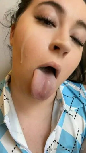 Swaybaee OnlyFans Leaked Free Thumbnail Picture - #2IhAVS6sqz