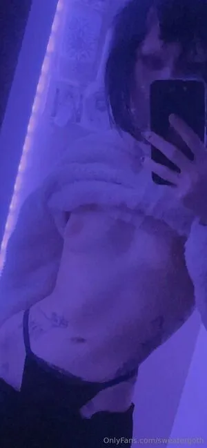 Sweatergoth OnlyFans Leaked Free Thumbnail Picture - #IDAHrFJbjg