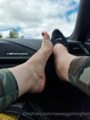 Sweatygamingfeet OnlyFans Leaked Free Thumbnail Picture - #RHxQP8Da9M