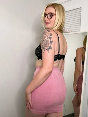 Swedish Emma2 OnlyFans Leaked Free Thumbnail Picture - #DHcER7DtY3