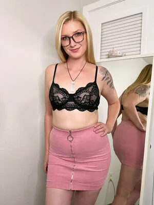Swedish Emma2 OnlyFans Leaked Free Thumbnail Picture - #YqGgnigCIY