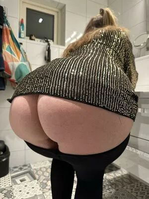 Swedishmom OnlyFans Leaked Free Thumbnail Picture - #useZ0En0ys