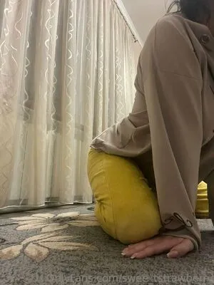 Swee Tstrawberry OnlyFans Leaked Free Thumbnail Picture - #FsManmOhUe