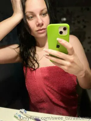 Swee Tstrawberry OnlyFans Leaked Free Thumbnail Picture - #UsMNSn1zLs