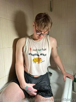 Sweeetbooyy OnlyFans Leaked Free Thumbnail Picture - #TPX2EurJDF
