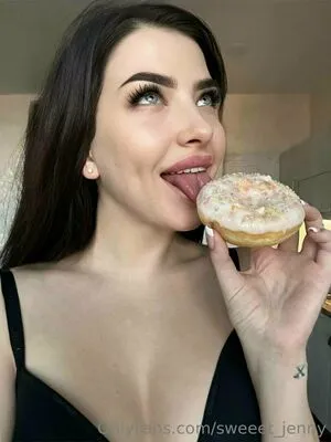 Sweeetest Jenny OnlyFans Leaked Free Thumbnail Picture - #5IFoRuSDgO