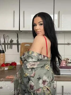 Sweeetleyla OnlyFans Leaked Free Thumbnail Picture - #HrND7wdoYl