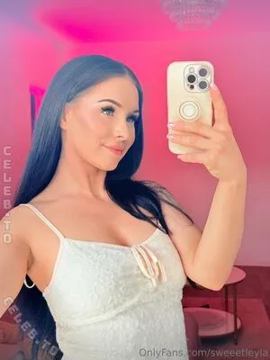 Sweeetleyla OnlyFans Leaked Free Thumbnail Picture - #mazwFReB6K