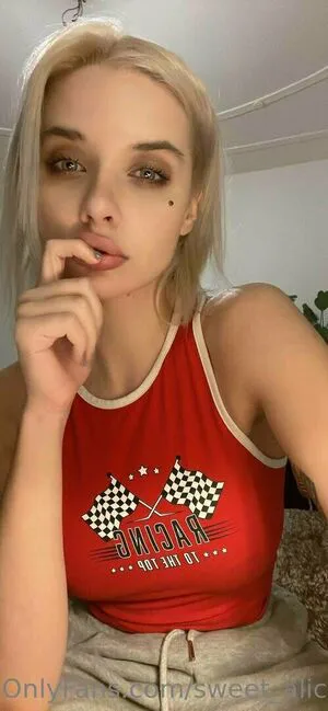 Sweet Aliceee OnlyFans Leaked Free Thumbnail Picture - #vMirtpsv04