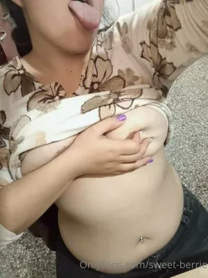 Sweet Berrie OnlyFans Leaked Free Thumbnail Picture - #8f7RoxIQkh