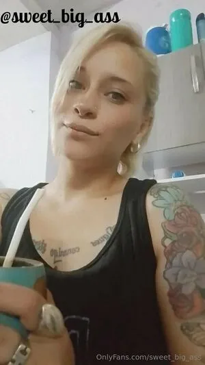 Sweet Big Ass OnlyFans Leaked Free Thumbnail Picture - #HD2yw2Ree9