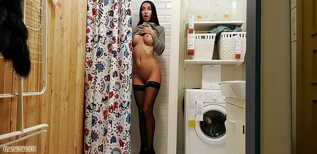 Sweet Buttocks OnlyFans Leaked Free Thumbnail Picture - #GtxWyM561r