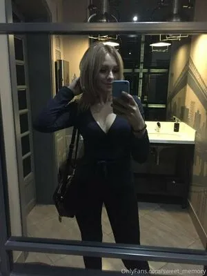 Sweet Memory OnlyFans Leaked Free Thumbnail Picture - #USFxAAVAAu