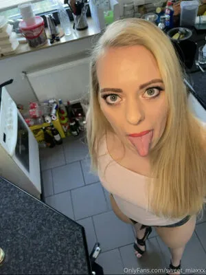 Sweet Miaxxx OnlyFans Leaked Free Thumbnail Picture - #0WtDYgn1fu