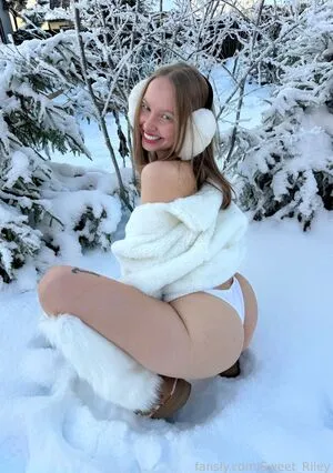 Sweet Riley OnlyFans Leaked Free Thumbnail Picture - #rsrgoHJkA0