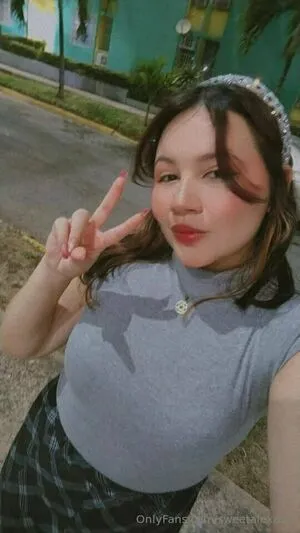 Sweetalexas2 OnlyFans Leaked Free Thumbnail Picture - #edpvYswCor