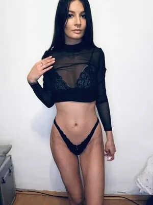 Sweetamira OnlyFans Leaked Free Thumbnail Picture - #5Mz4lxemGh